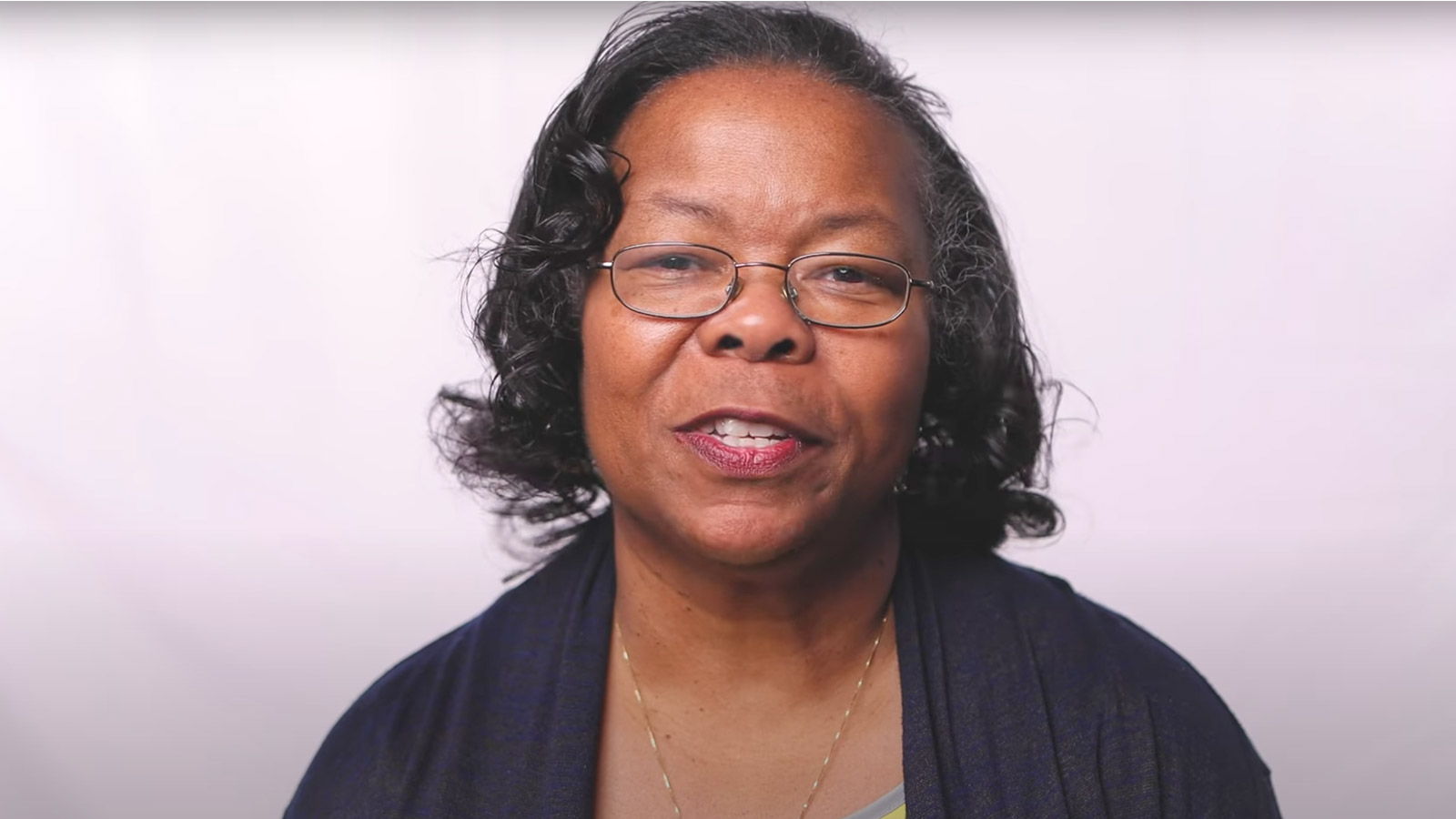 Dr. Sharen Ford speaks on the Wait No More Suitcase Bundle Program